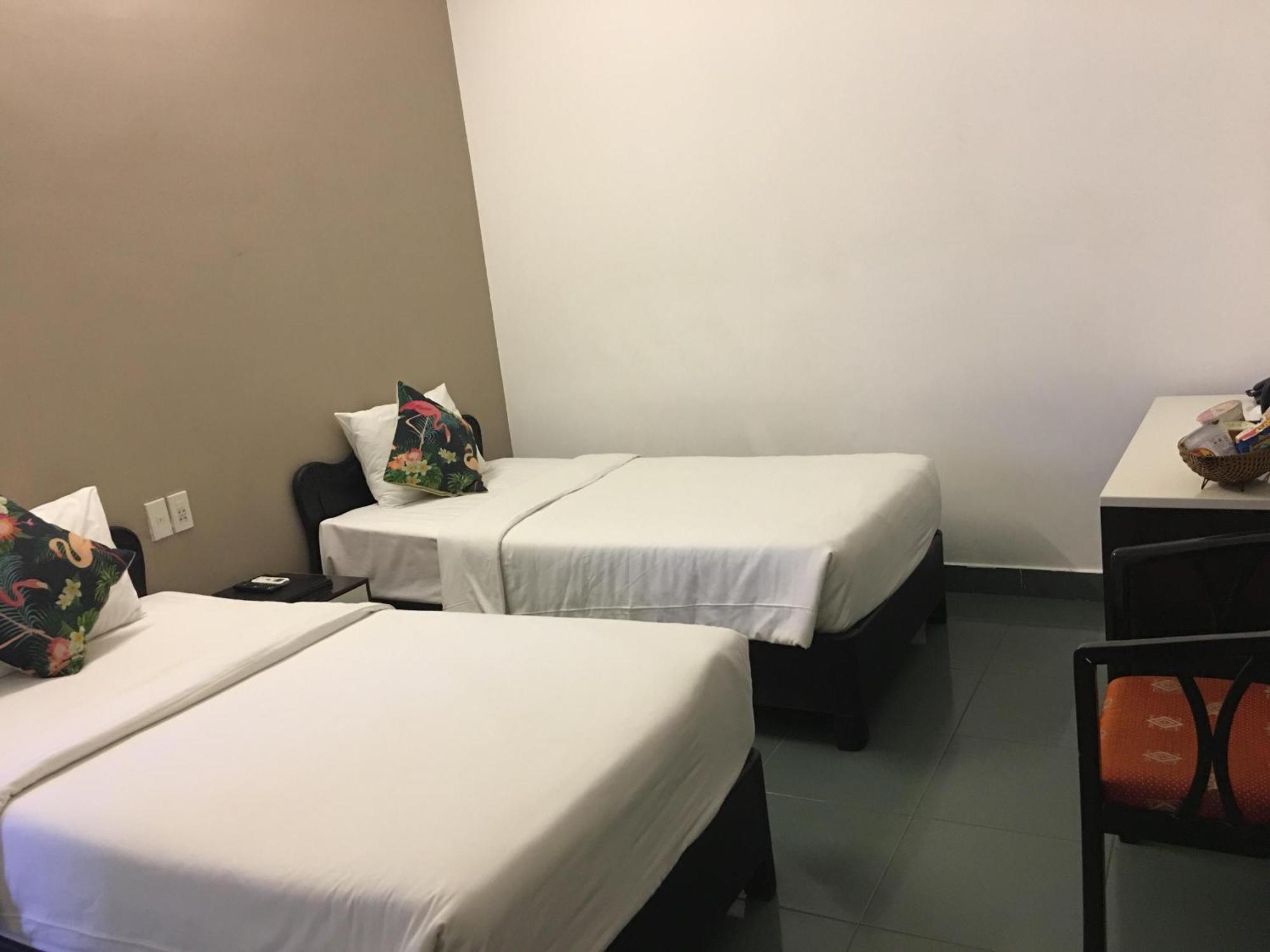 Dkd Trio Hotel Хюе Екстер'єр фото